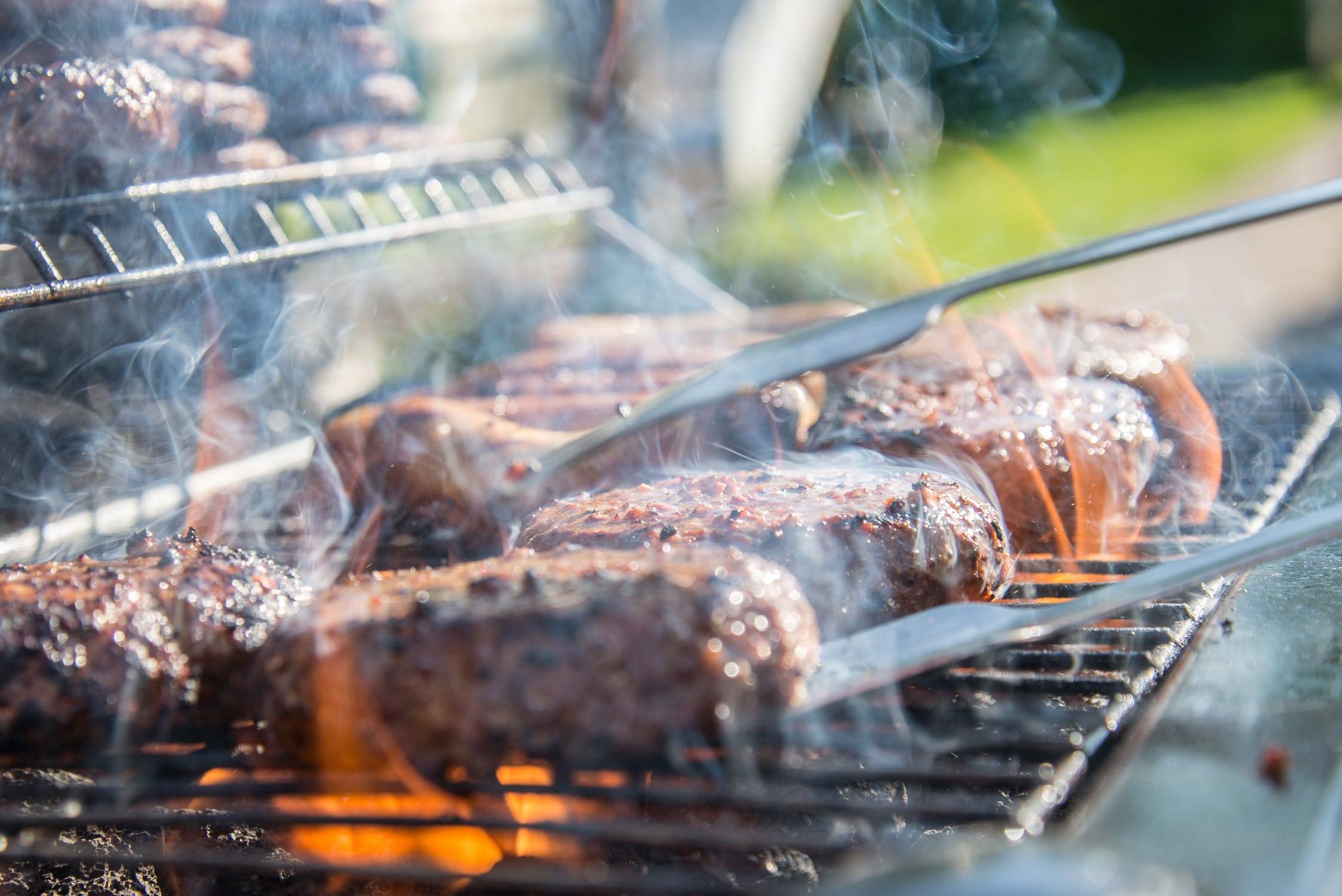 grilling burgers